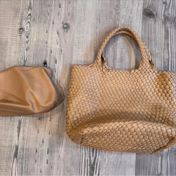 Amazon Handbags - Amazon Tan Woven Tote Bag